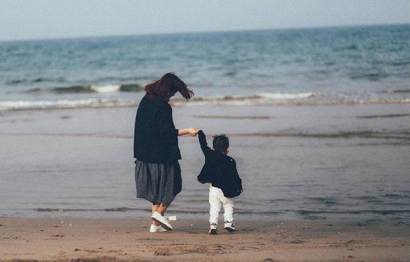 Caption single mom 1.jpg