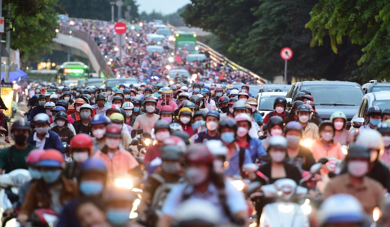 Chật chội hay trật trội 1.jpg