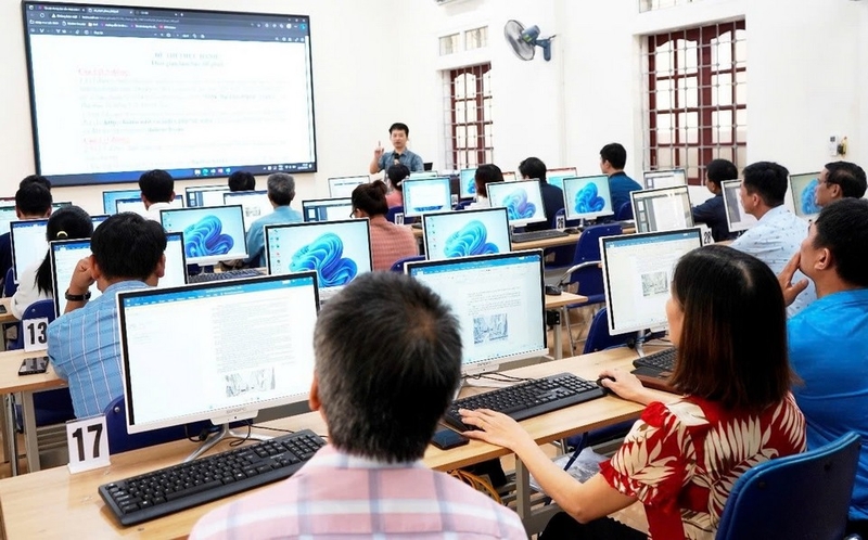 Chứng chỉ ứng dụng công nghệ thông tin cơ bản ảnh 1