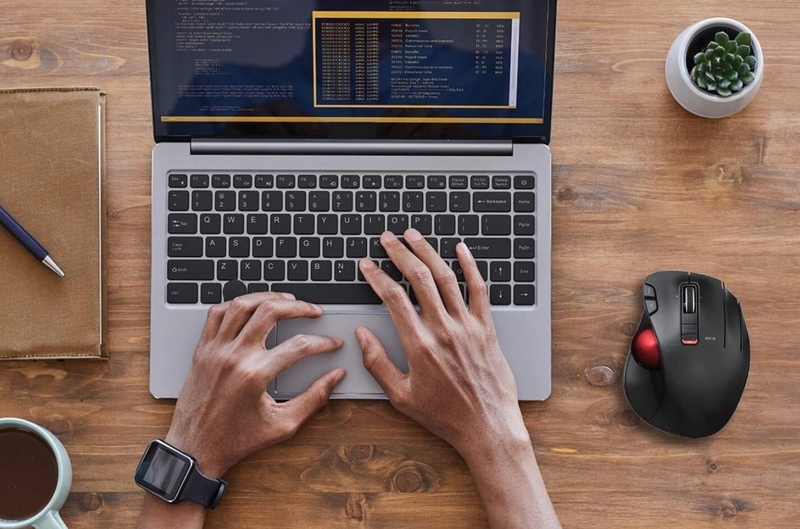 Chuột Elecom thiết kế công thái học