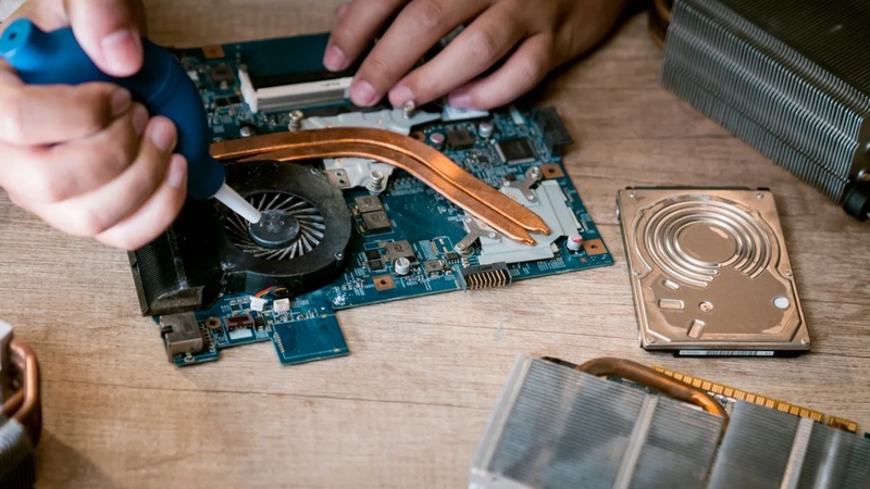 Có nên dùng đế tản nhiệt cho laptop gaming 5.jpg