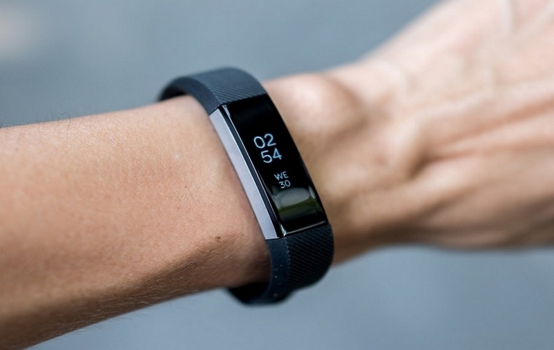 Có nên mua vòng tay thông minh Fitbit ảnh 3