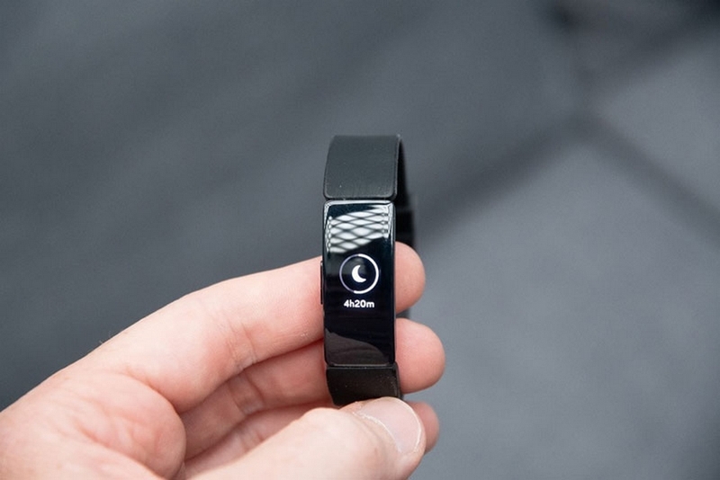 Có nên mua vòng tay thông minh Fitbit ảnh 5