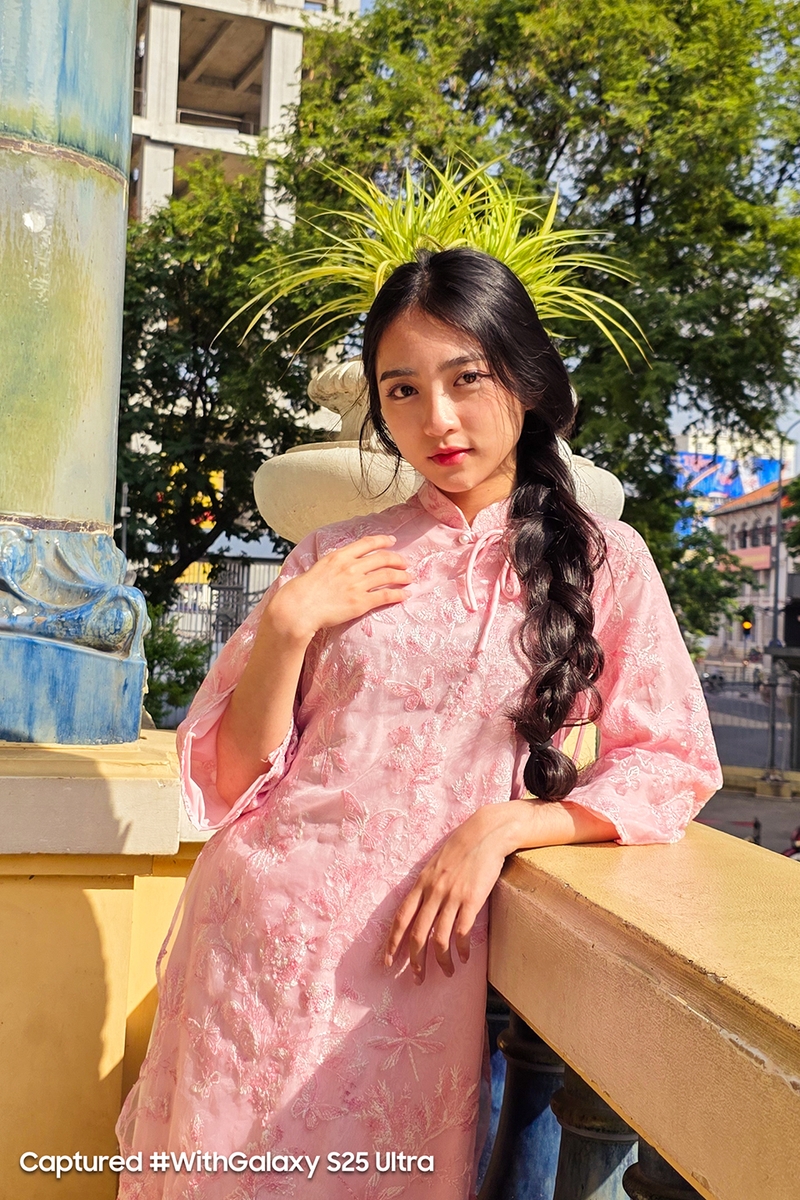 Cung-galaxy-s25-ultra-bat-tron-bong-dang-thuot-tha-cua-ta-ao-dai-viet (17).jpg