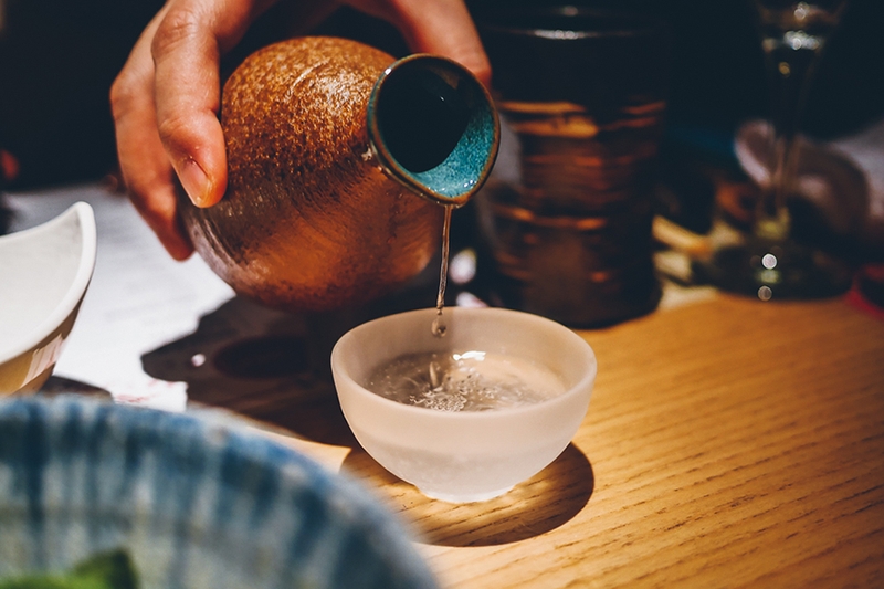 Đối với cúng Ông Địa, nước sạch là đồ dâng cơ bản
