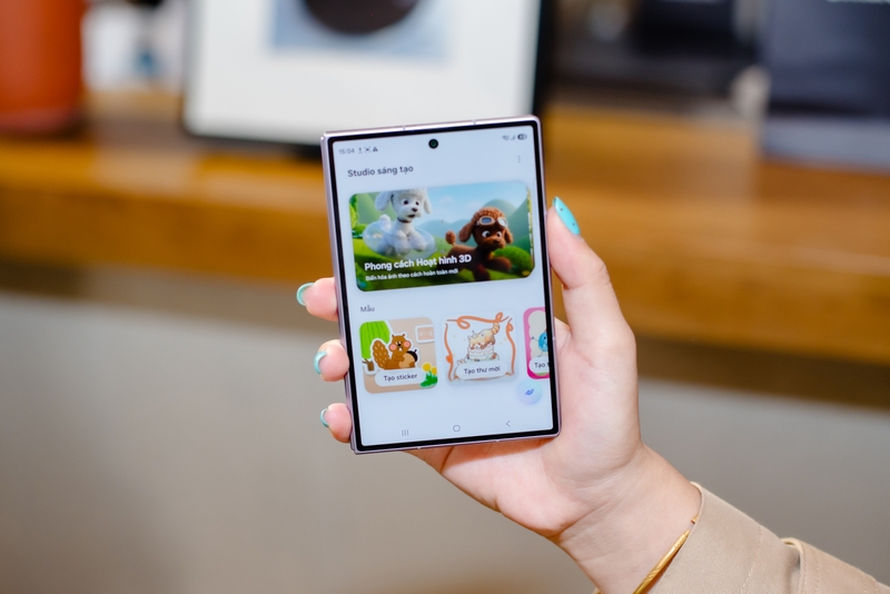 Trên tay Samsung Galaxy Z Fold8 - 18