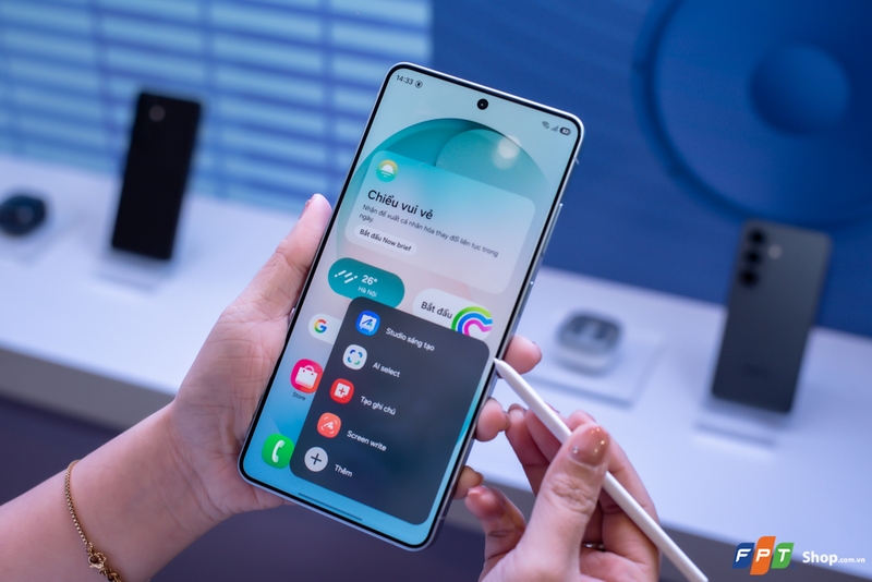 Màn hình Samsung Galaxy S26 Ultra không gian lớn