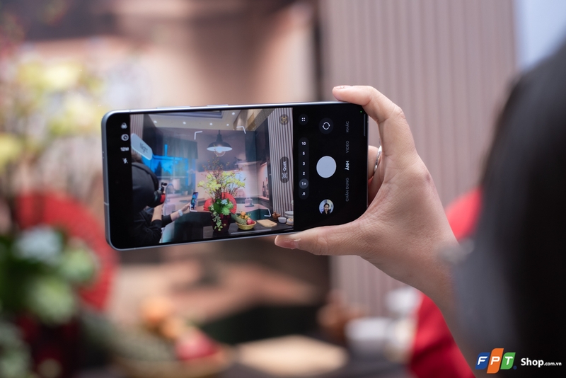 Samsung Galaxy S26 Ultra với camera fusion 200MP