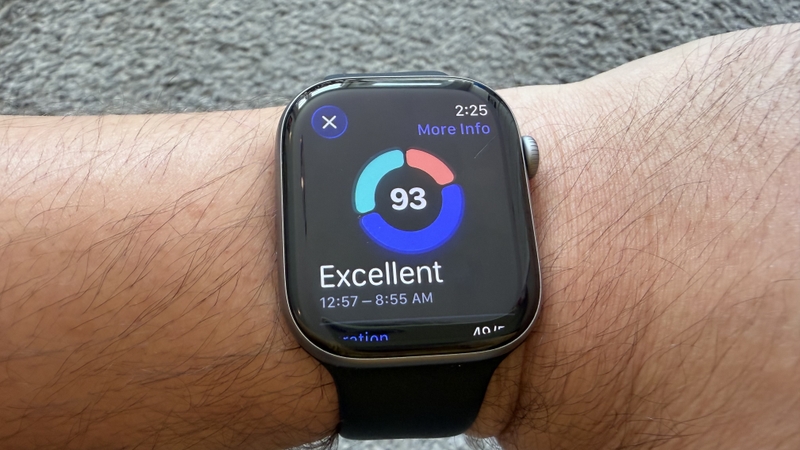 Đánh giá Apple Watch Series 11 10.jpg