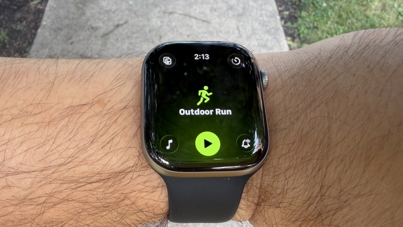 Đánh giá Apple Watch Series 11 8.jpg