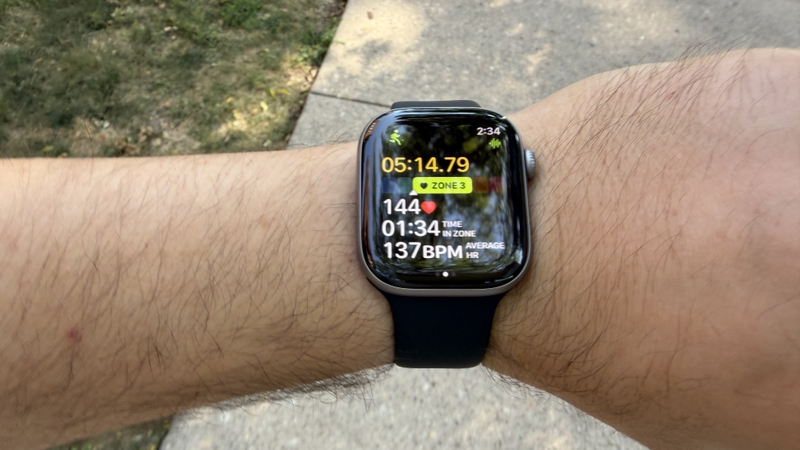 Đánh giá Apple Watch Series 11 9.jpg