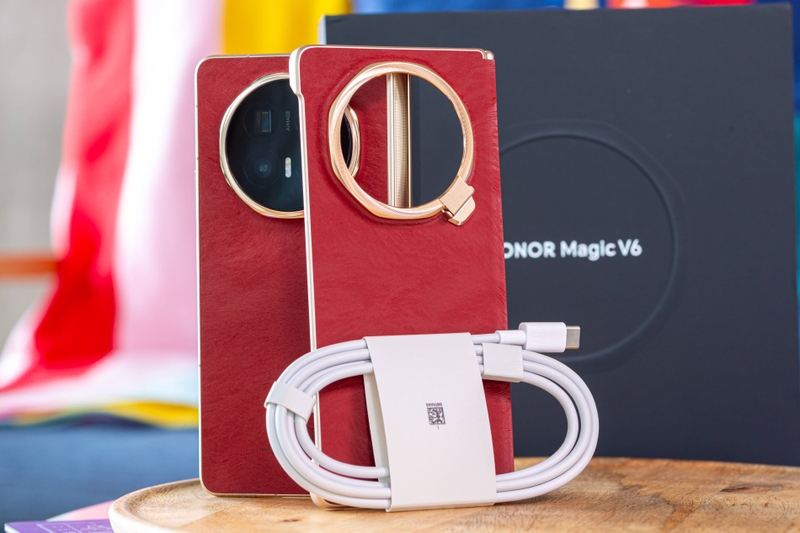 Đánh giá Honor Magic V6 4.jpg