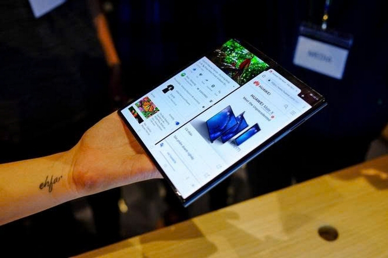 Đánh giá Huawei Mate X ảnh 5