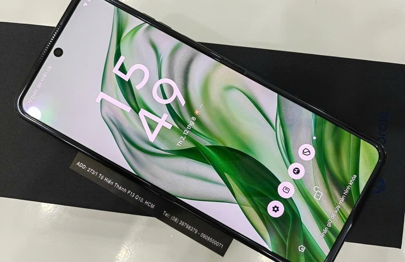 Đánh giá Motorola Razr 50 Ultra ảnh 2