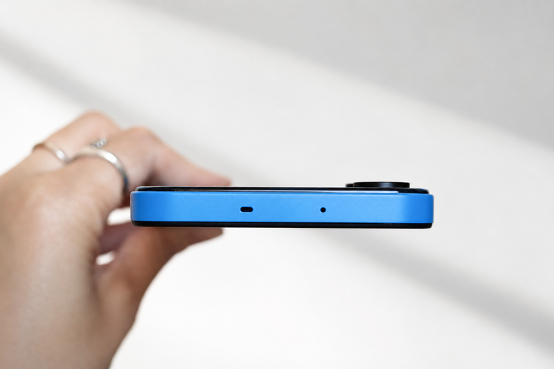 Chi tiết đánh giá Nothing Phone (4b) - 5
