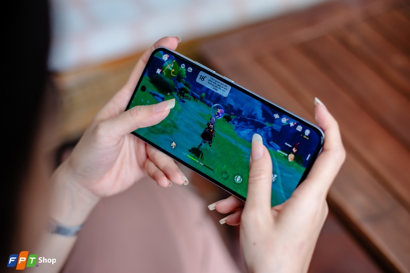 Thời lượng pin lớn giúp bạn cày game cả ngày dài