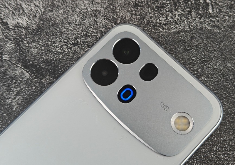 Danh-gia-OPPO-A7-Pro-Max-9.jpg