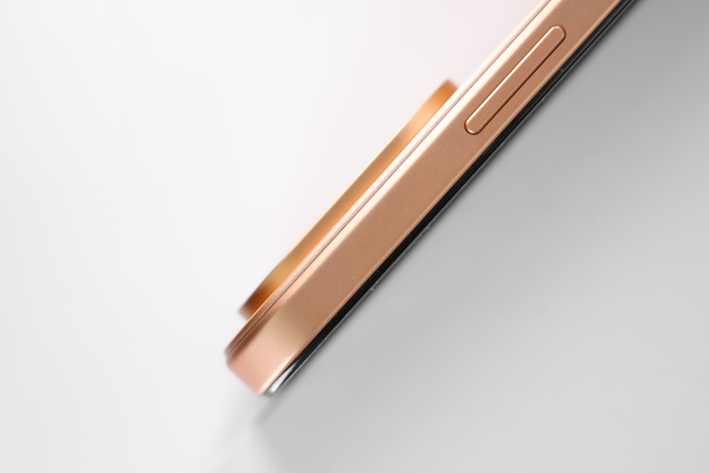 Đánh giá OnePlus Turbo 6x Pro 2.png
