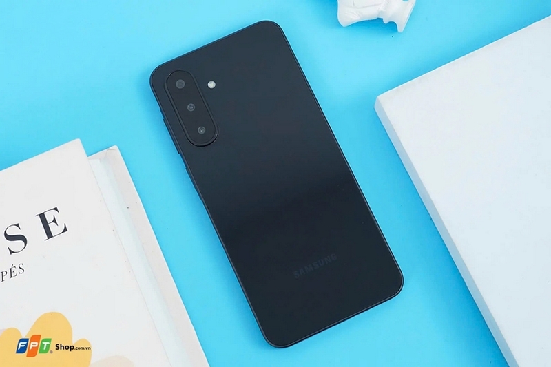 Đánh giá Samsung Galaxy A26 ảnh 1