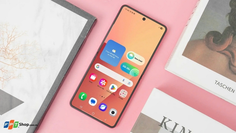 Đánh giá Samsung Galaxy Z Flip7 ảnh 2