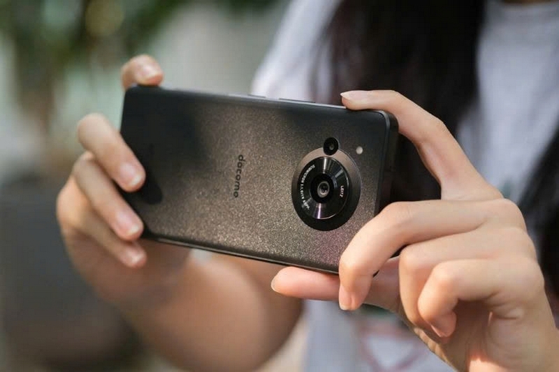 Đánh giá Sharp AQUOS R7 ảnh 1