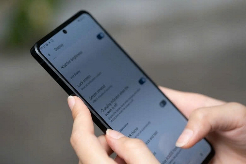 Đánh giá Sharp AQUOS R7 ảnh 5