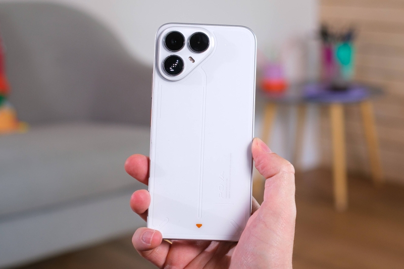 Đánh giá Tecno Pova 8 1.jpg