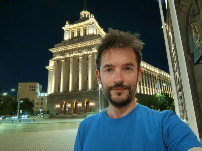 Đánh giá Tecno Pova 8 selfie.jpg