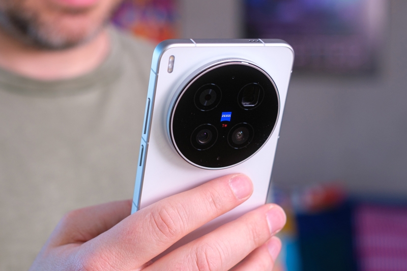Đánh giá vivo X300 Ultra 5.jpg