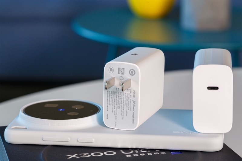 Đánh giá vivo X300 Ultra 9.jpg