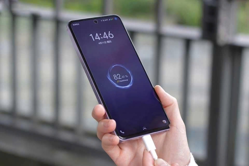 Đánh giá vivo Y100 ảnh 4
