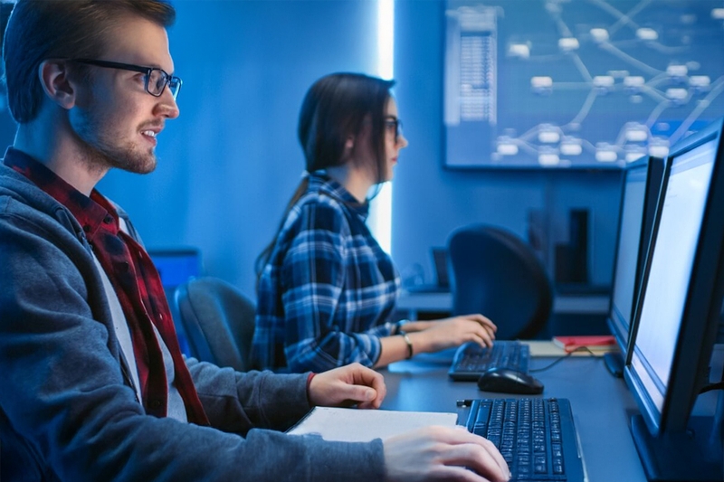 database developer còn có trách nhiệm hướng dẫn người dùng cách sử dụng cơ sở dữ liệu mới