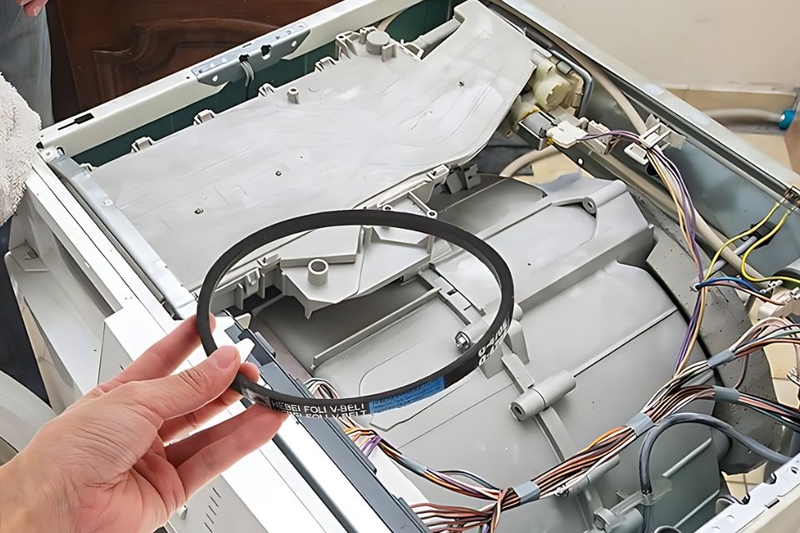 Dấu hiệu cần tăng d&acirc;y curoa m&aacute;y giặt Toshiba