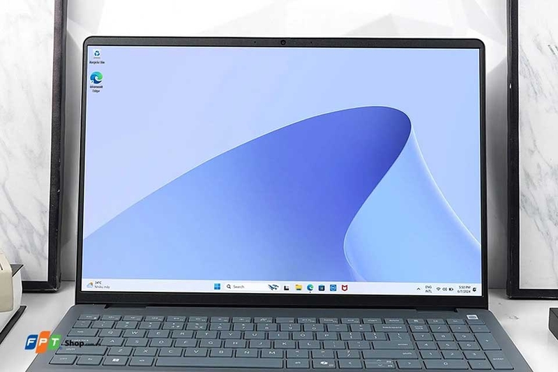  Đánh giá Dell 16 inch N5640 - 08