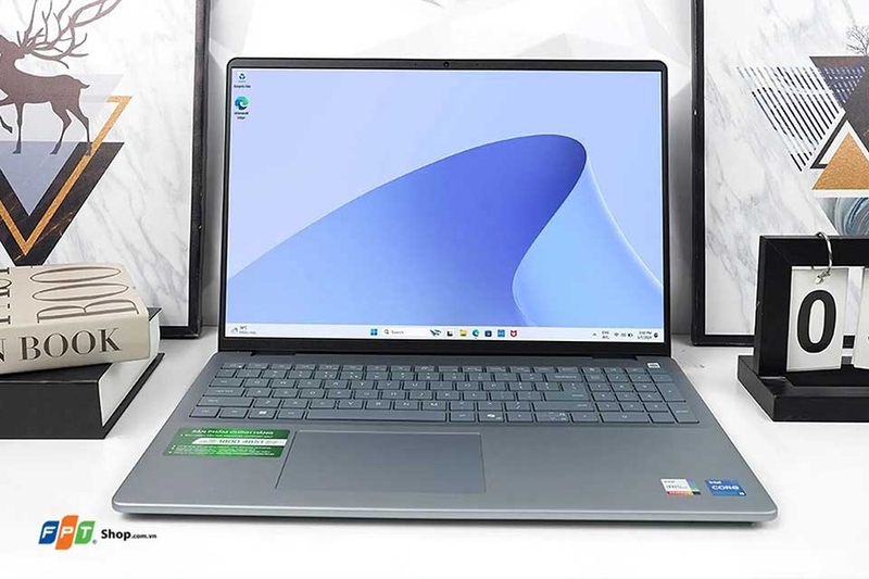  Đánh giá Dell 16 inch N5640 - 0