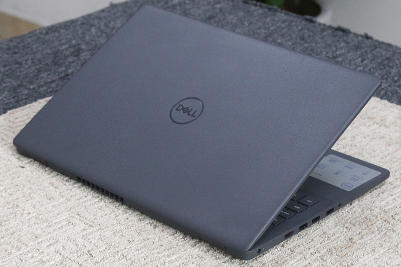 Đánh giá Dell Inspiron 15 3530 i7 - 02