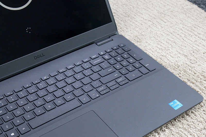 Đánh giá Dell Inspiron 15 3530 i7 - 07