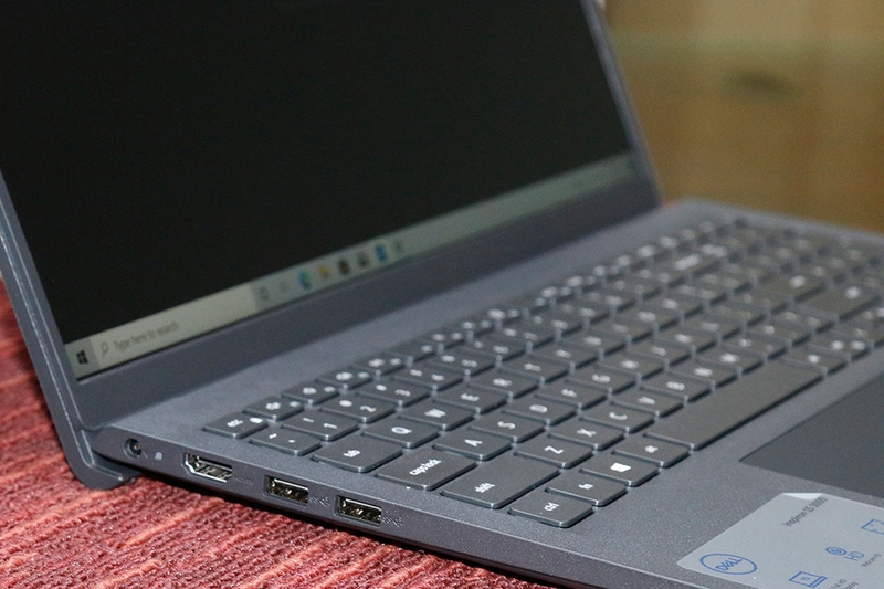 Đánh giá Dell Inspiron 15 3530 i7 - 09