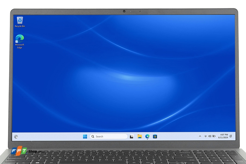 Dell Inspiron N3520-1.jpg