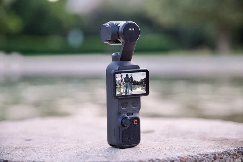Đi biển nên dùng flycam hay camera hành động ảnh 2