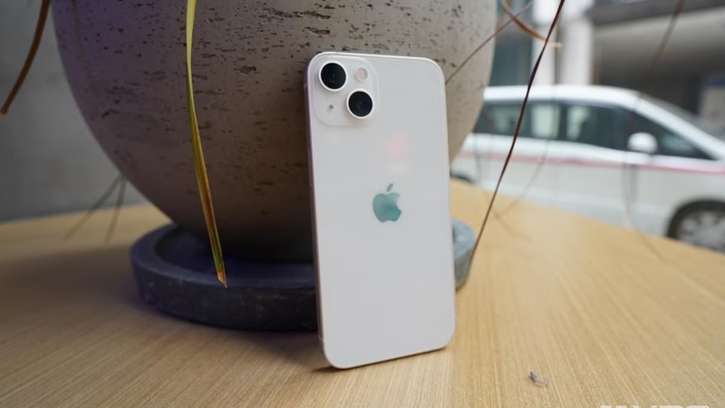 Điện thoại có camera AI iphone 13.png