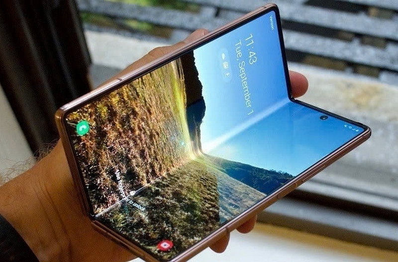 Điện thoại gập có dùng bền trong 3 năm không ảnh 3