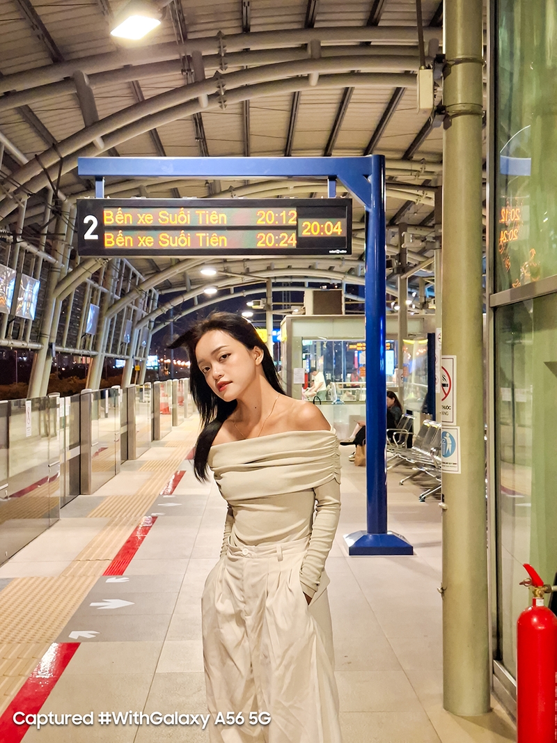 Du-trend-metro-cung-galaxya56-5g (1).jpg