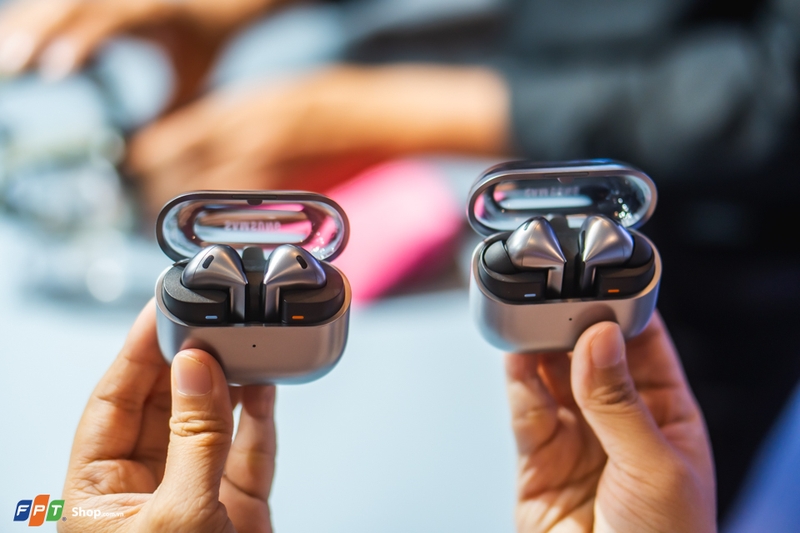 Trên tay Samsung Galaxy Buds3 series tại Việt Nam (ảnh 2)
