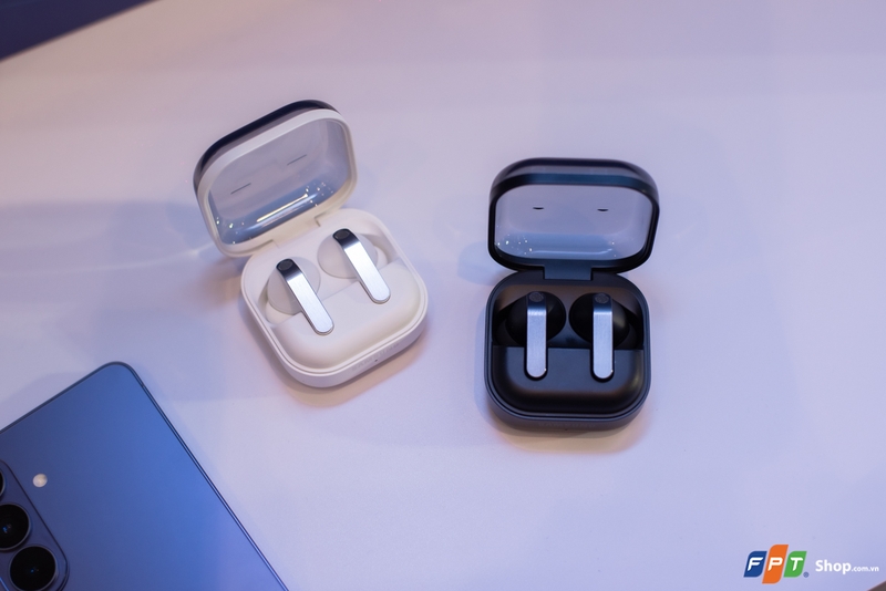 Galaxy-Buds4-Pro (21).jpg