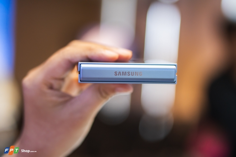 Trên tay Samsung Galaxy Z Flip6 tại Việt Nam (ảnh 30)