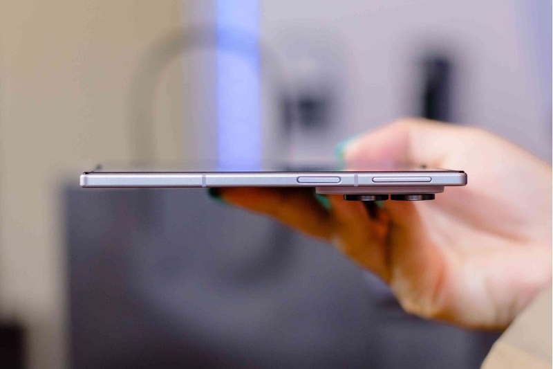 Galaxy Z Fold 8 mỏng và nhẹ hơn Galaxy Z Fold 7