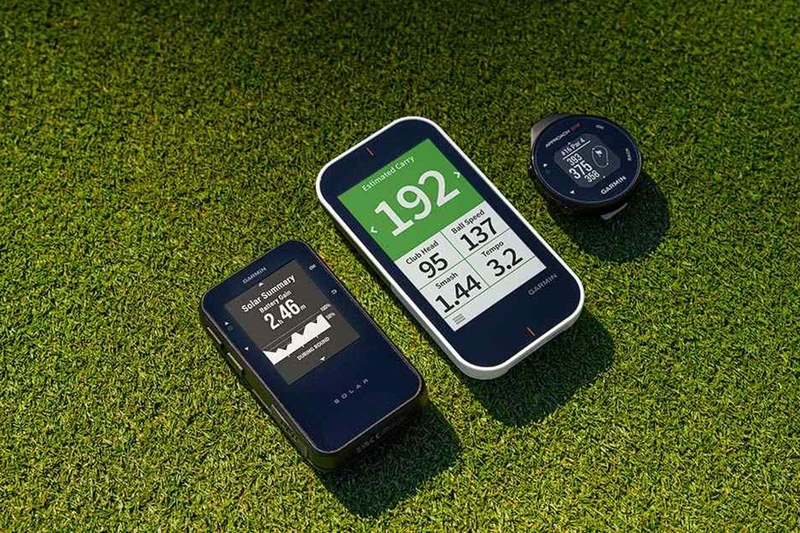 Garmin Approach G20 Solar sở hữu màn hình 2.2 inch với độ tương phản cao