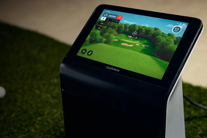 Màn hình cảm ứng 10 inch là điểm nhấn độc đáo của thiết bị