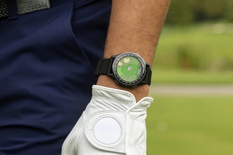Người dùng có thể tùy chỉnh mặt đồng hồ qua ứng dụng Garmin Connect
